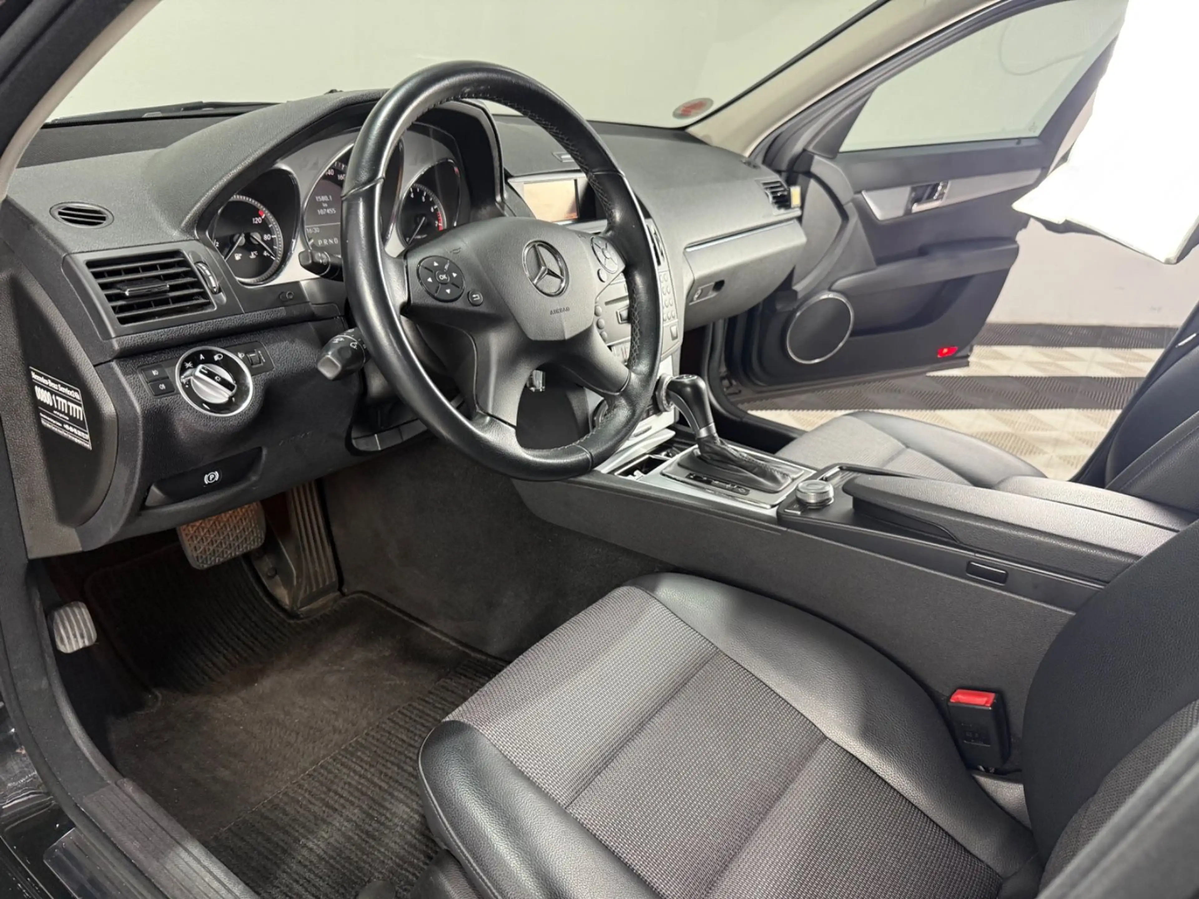 Mercedes-Benz C 200 CGI Avantgarde BlueEFFICIENCY°Klima°Navi° — photo 13
