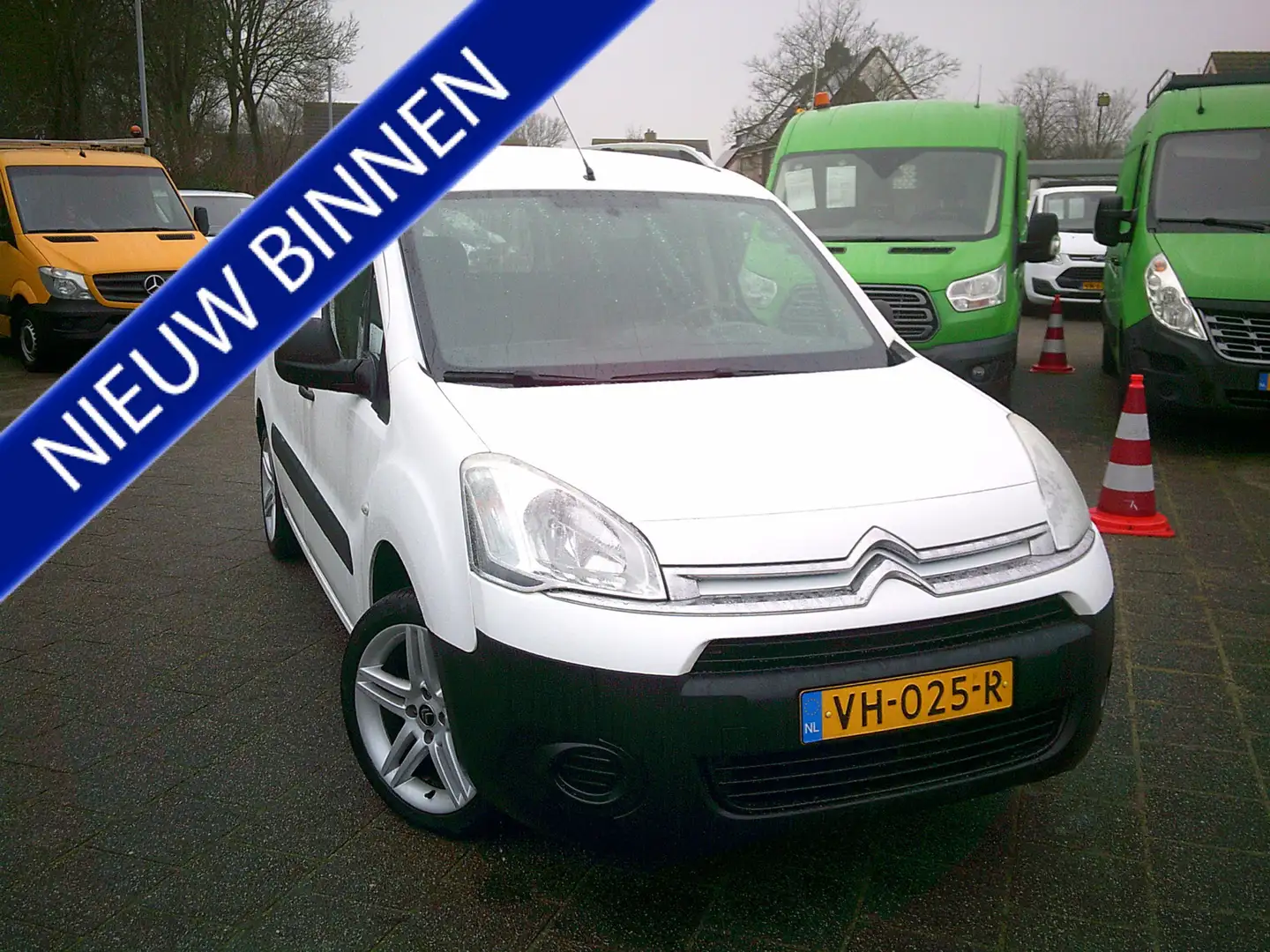 Citroen Berlingo 1.6 HDI 500 Comfort Economy VOORZIEN VAN AIRCO+TRE Weiß - 1