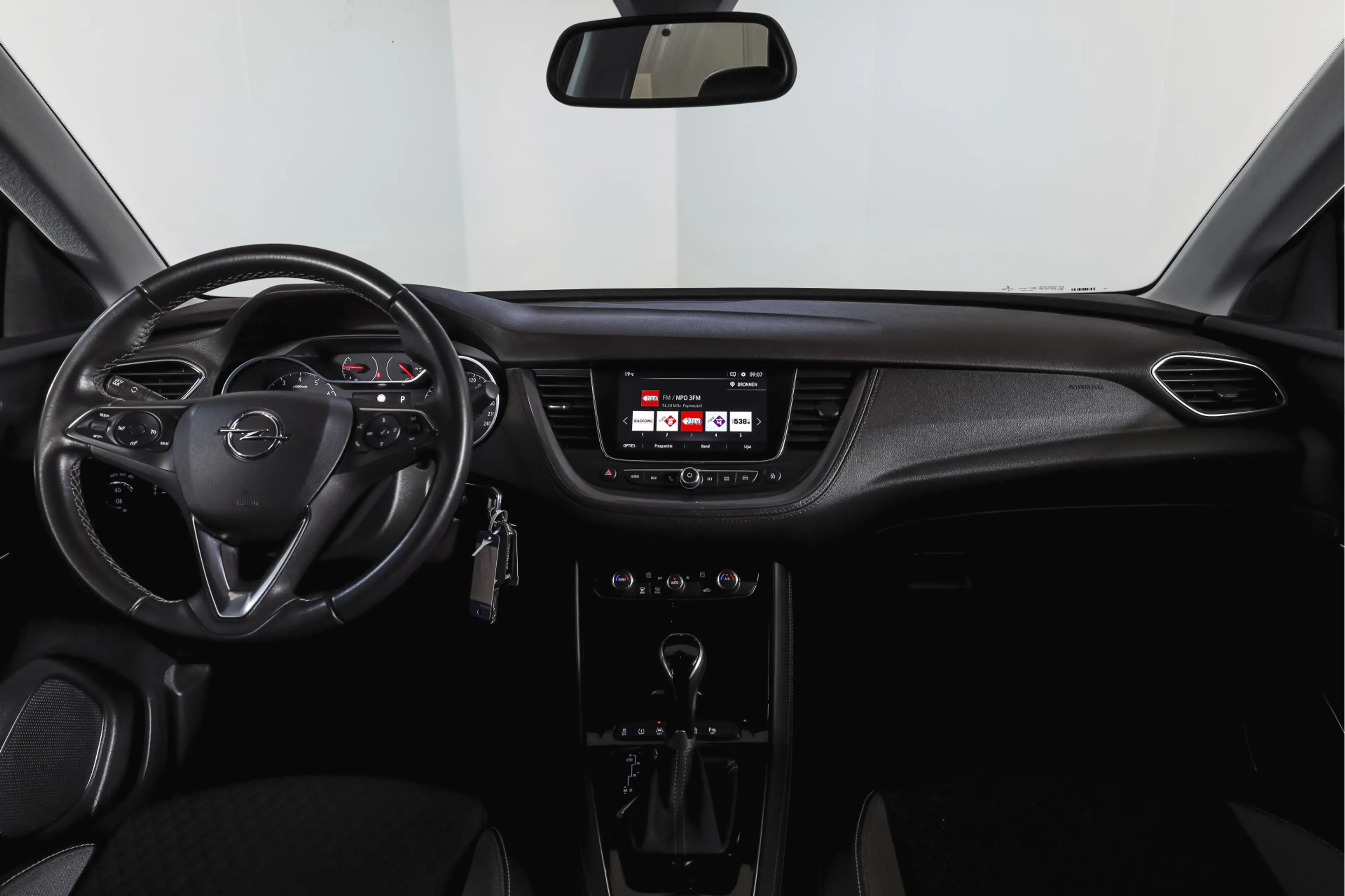 Opel Grandland X 1.2 Turbo 130 PK Innovation - Automaat Org. NL. | — photo 3