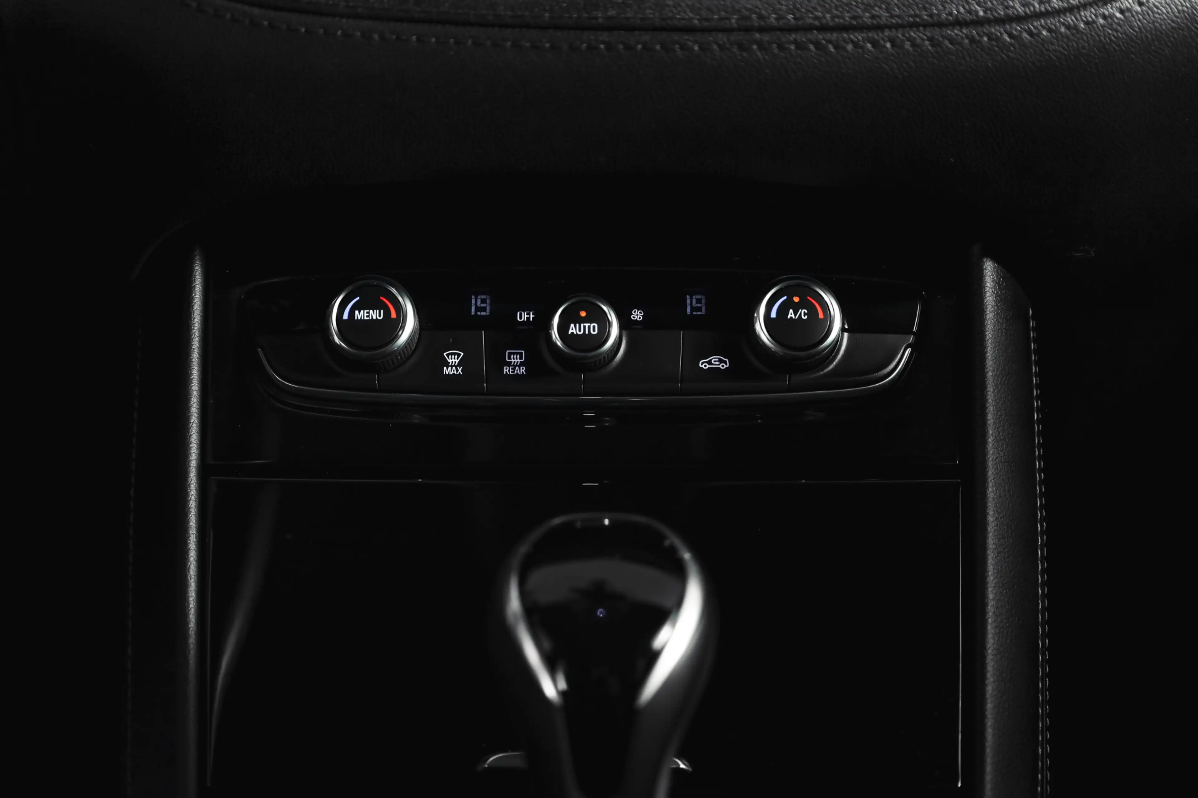 Opel Grandland X 1.2 Turbo 130 PK Innovation - Automaat Org. NL. | — photo 28