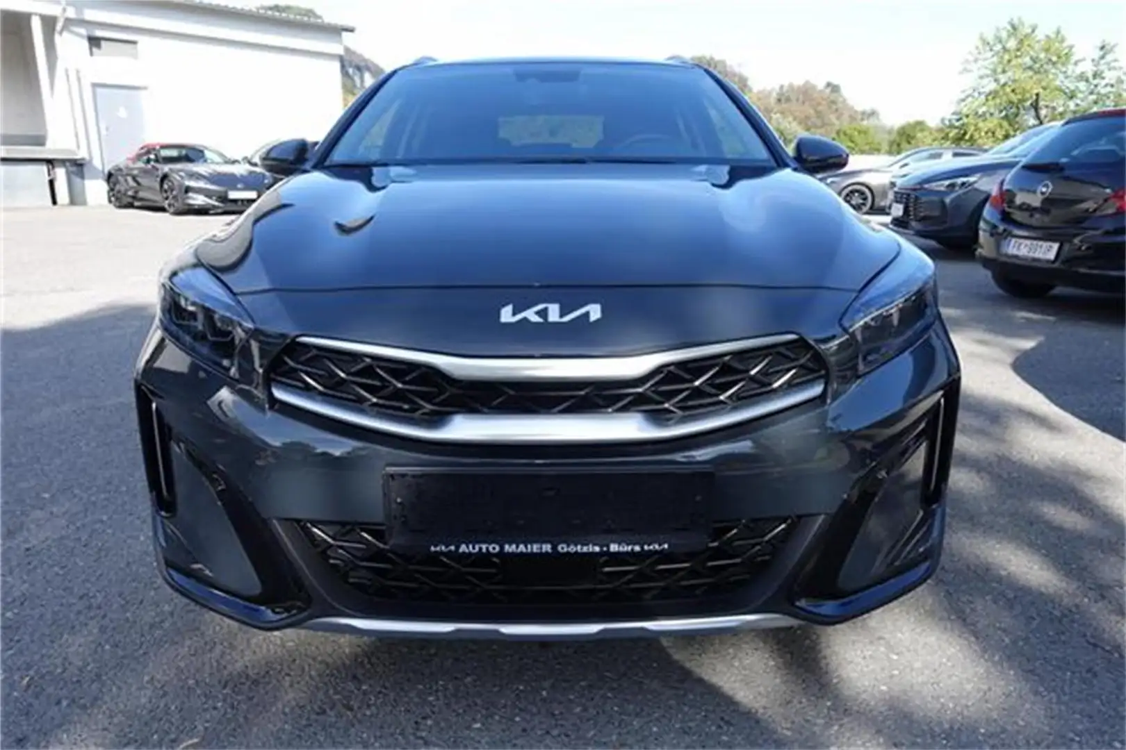 Kia XCeed Xceed 1,5 TGDI GPF Gold Grau - 2