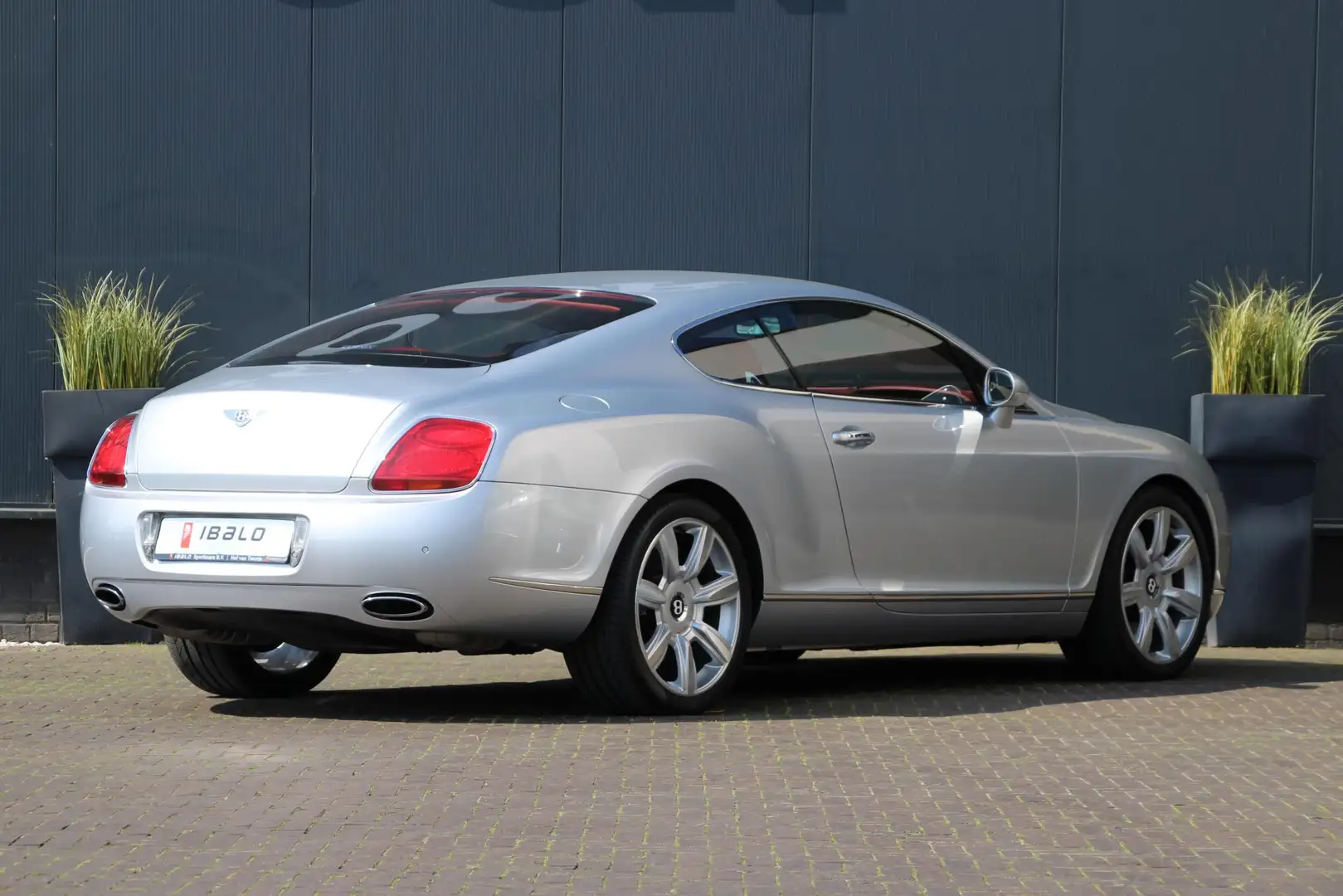 Bentley Continental GT W12 560pk | Youngtimer | BTW auto | Lage KM-stand Zilver - 2