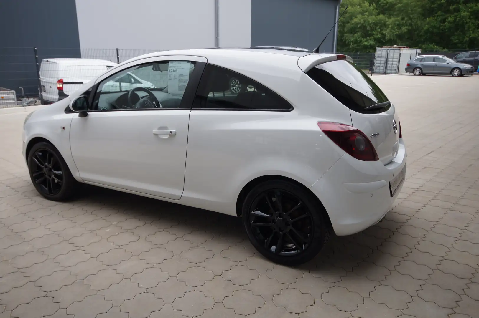 Opel Corsa 1.4 16V Color Edition Weiß - 2