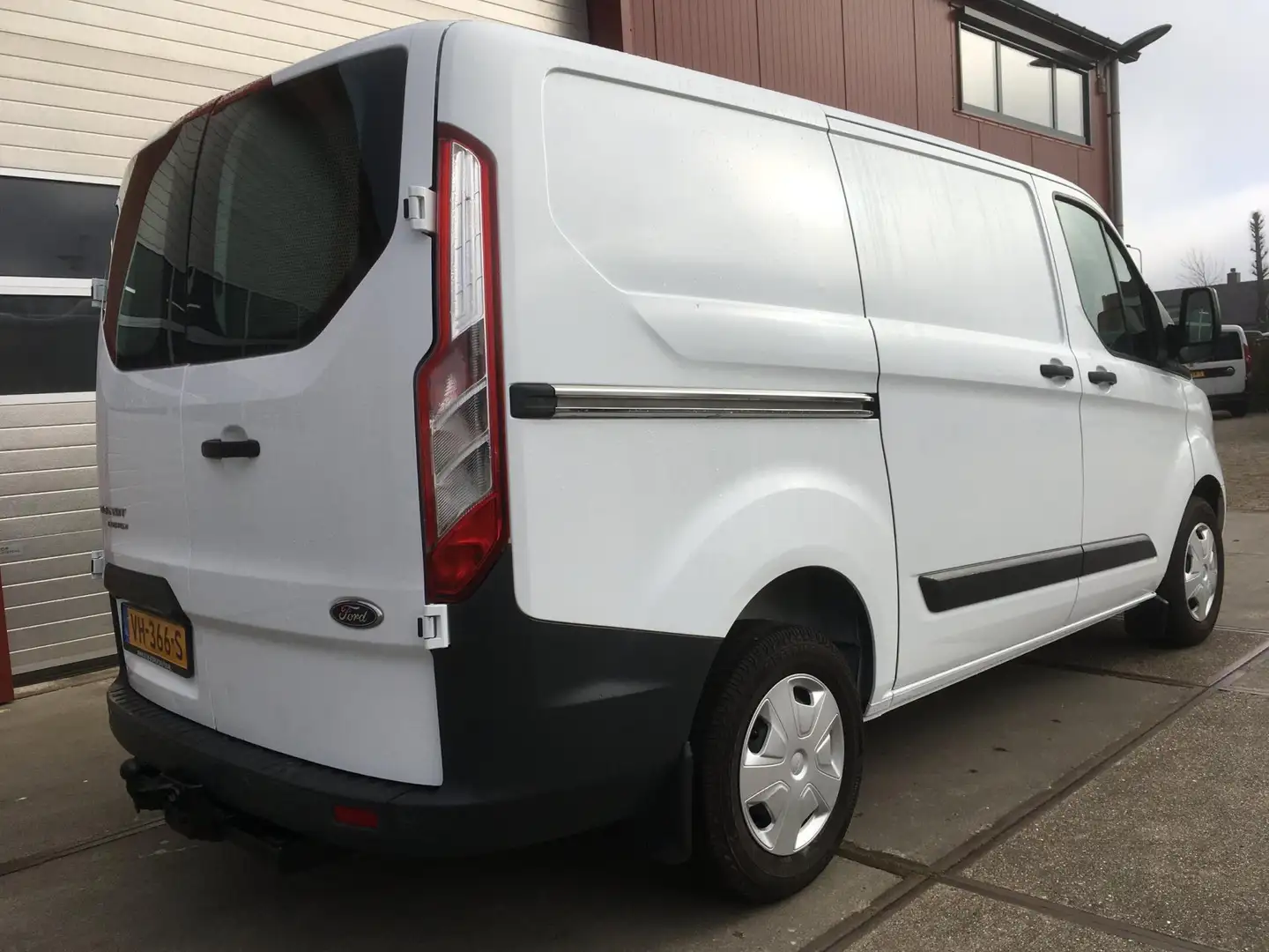 Ford Transit Custom 270 2.2 TDCI L1H1 Trend Blanc - 2