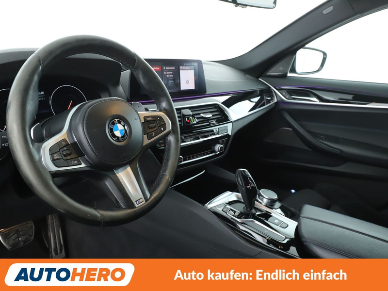 BMW 530 530i xDrive M Sport Aut.*NAV*HUD*TEMPO*CAM*PDC* — photo 11