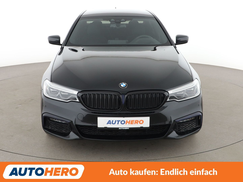 BMW 530 530i xDrive M Sport Aut.*NAV*HUD*TEMPO*CAM*PDC* — photo 9