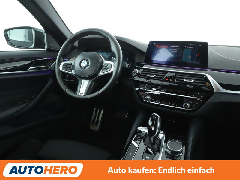 BMW 530 530i xDrive M Sport Aut.*NAV*HUD*TEMPO*CAM*PDC* — photo 13