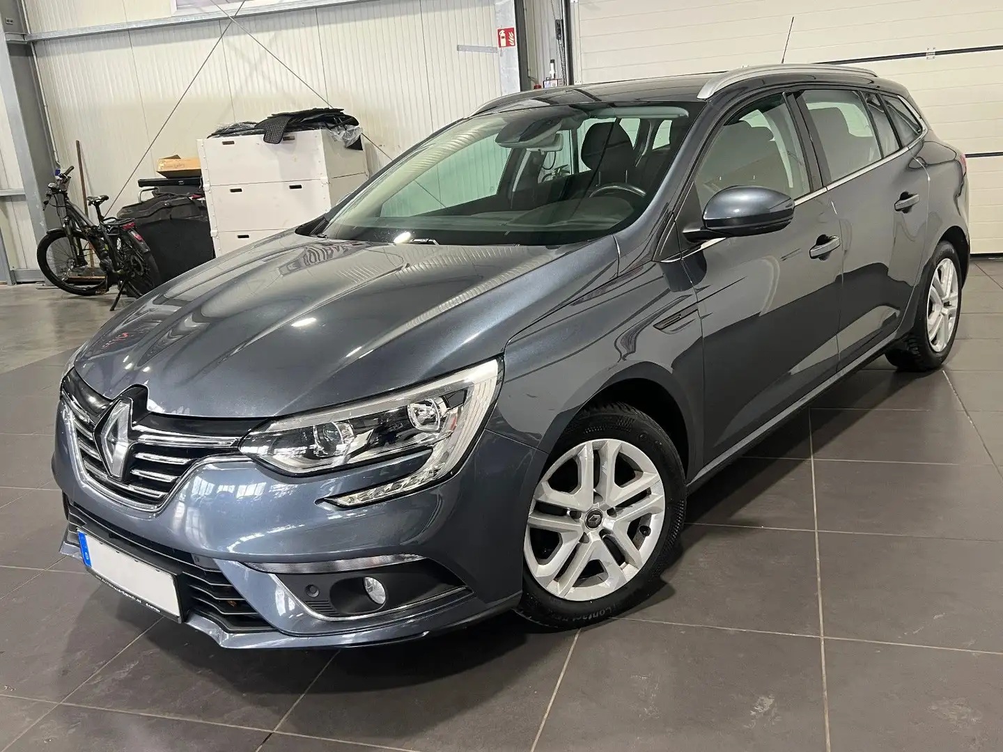 Renault Megane IV 1.5 dCi Grandtour Automatik **Navi** Grau - 1
