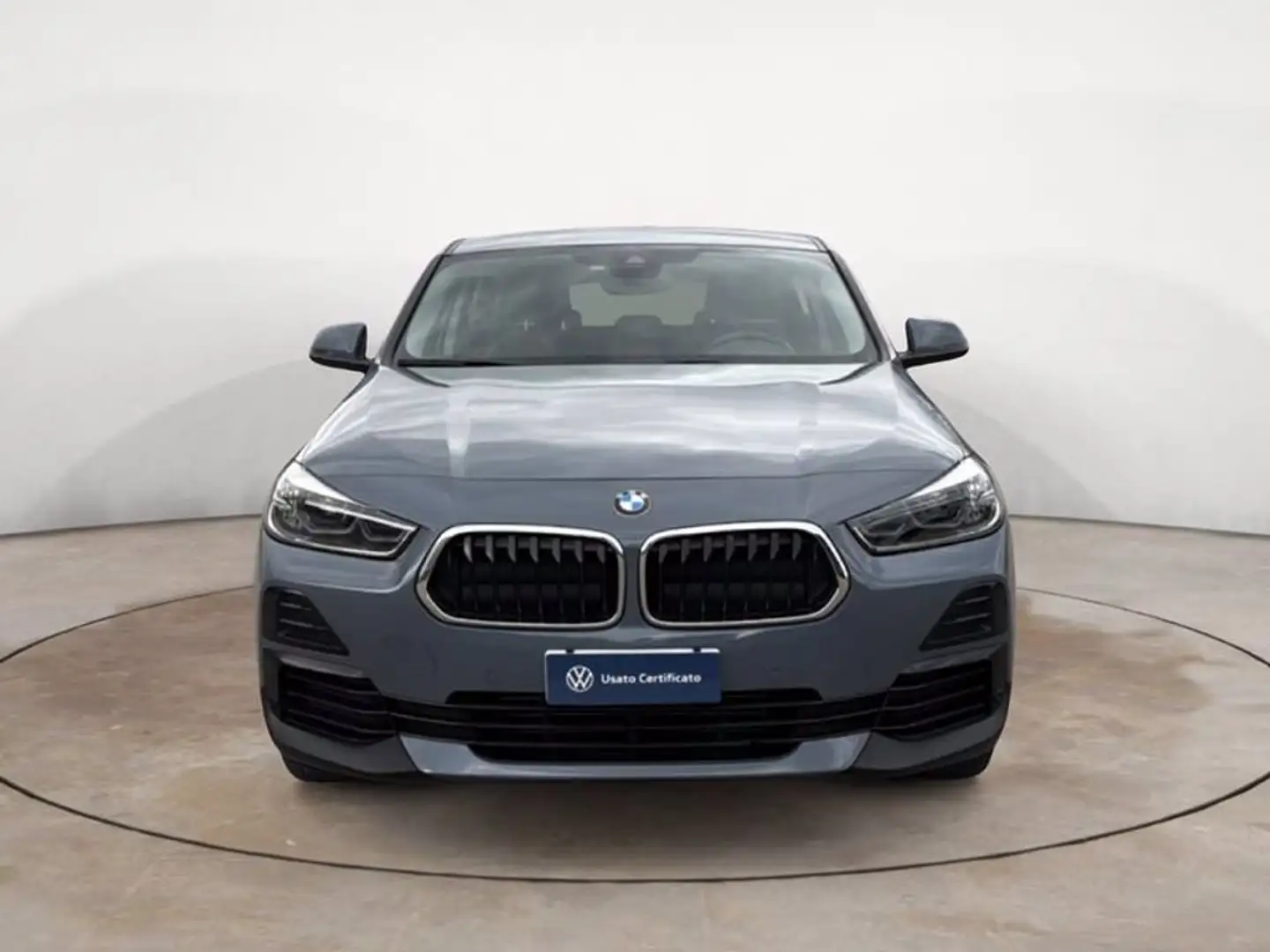 BMW X2 sdrive16d Grau - 2