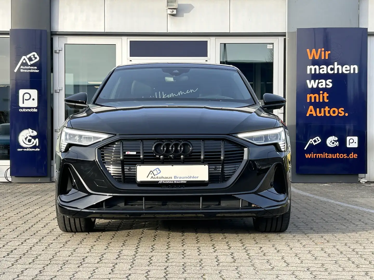 Audi e-tron 55 quattro S line*Pano*HUD*Matrix*360*Black* Schwarz - 1