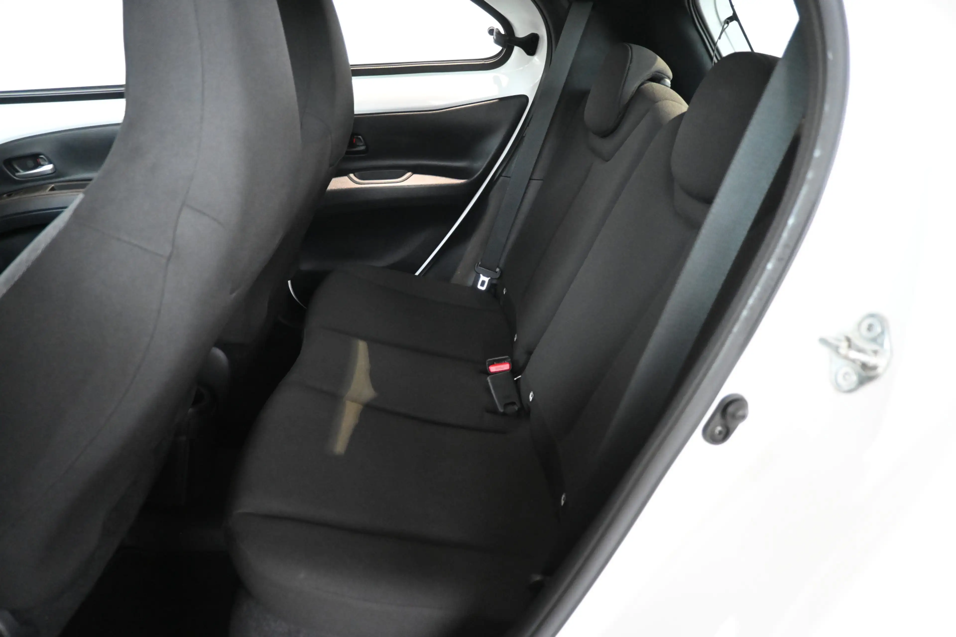 Toyota Aygo X 1.0 VVT-i MT Play Nap! Airco Adaptieve Cruise Came — photo 8