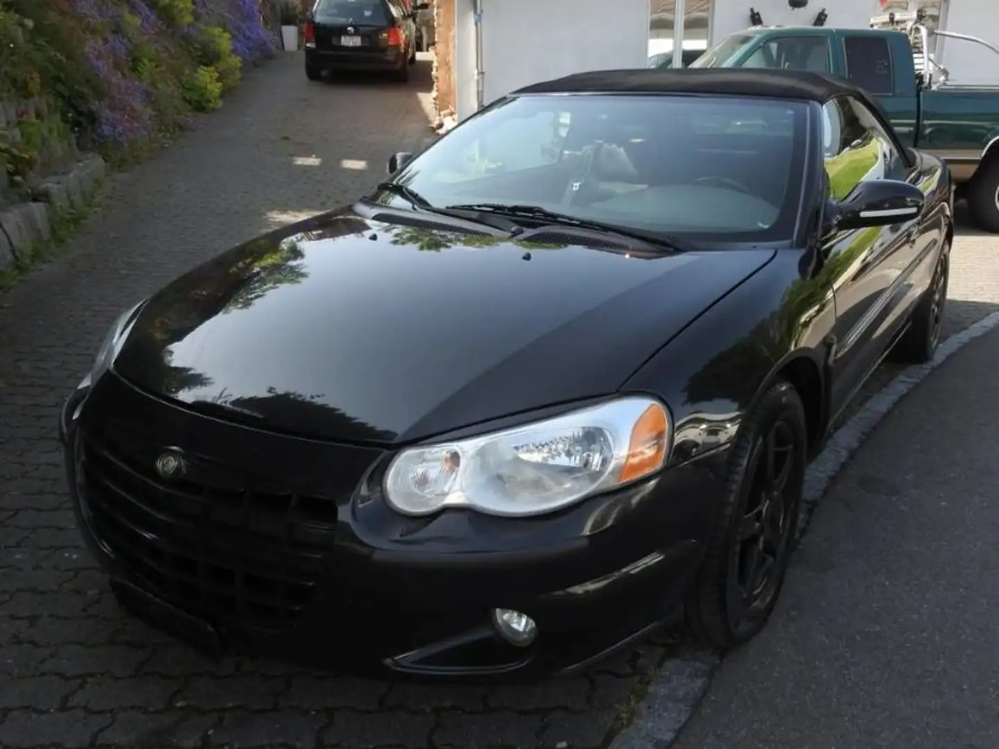 Chrysler Sebring Sebring Cabrio 2.7 V6 Limited Aut. Limited Černá - 1