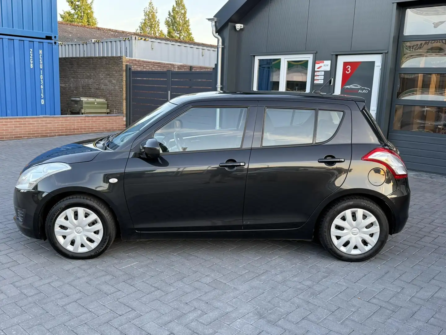 Suzuki Swift 1.2 Summer EASSS | AIRCO | 5 DEURS | NIEUWE APK | Noir - 2