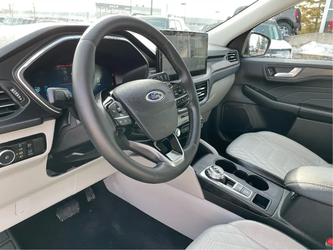 Ford Escape снимка Ford Escape