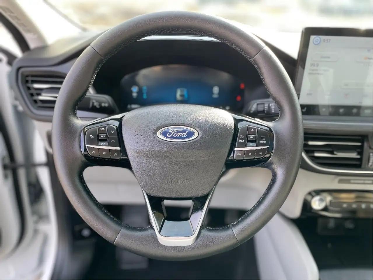 Ford Escape снимка Ford Escape