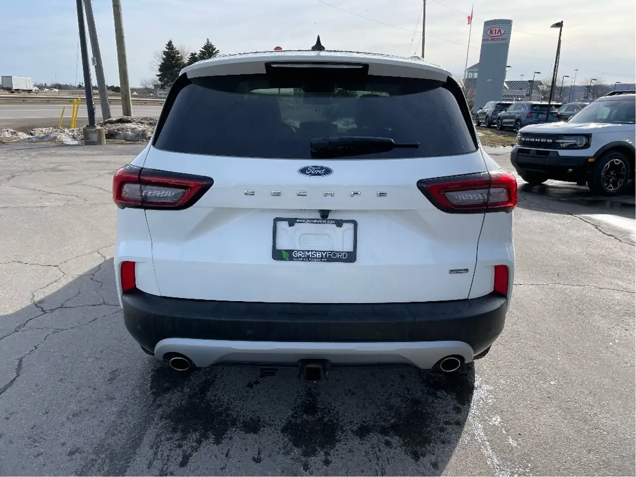 Ford Escape снимка Ford Escape