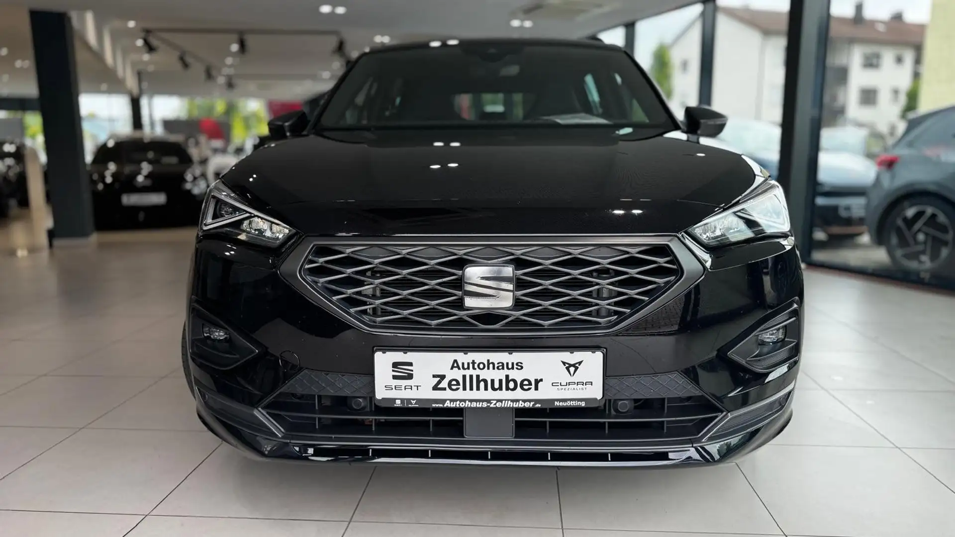 SEAT Tarraco 2.0 TDI 4Drive DSG FR *Standhzg*Navi* Schwarz - 2