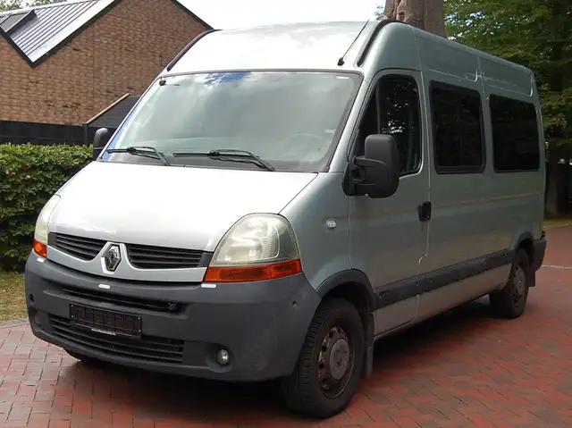 Renault Master Master 2.5 dCi 120 L1H1 Minibus Quickshift