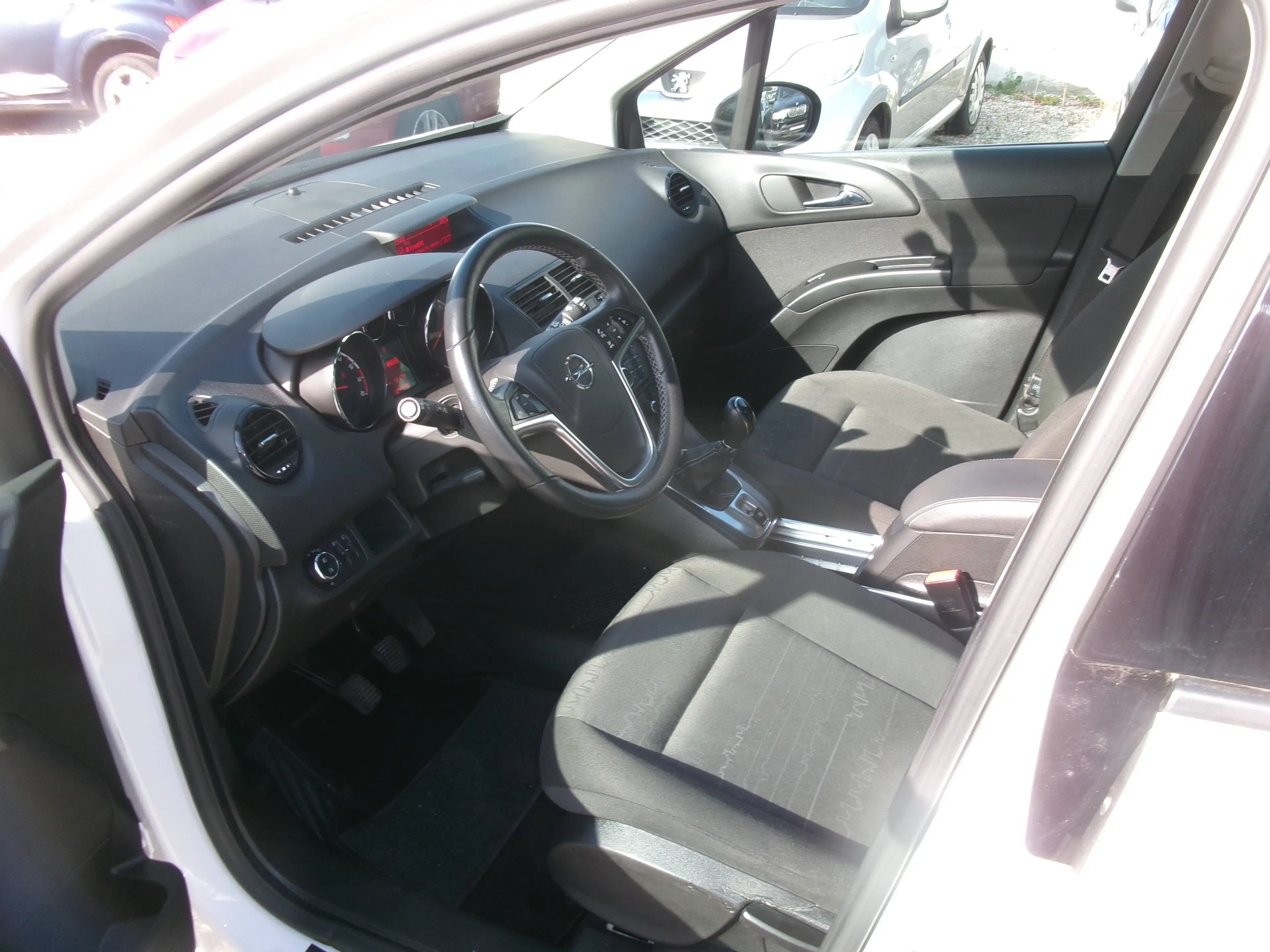 Opel Meriva Meriva 1,4 ecoflex Color Start/Stop System Color — photo 5