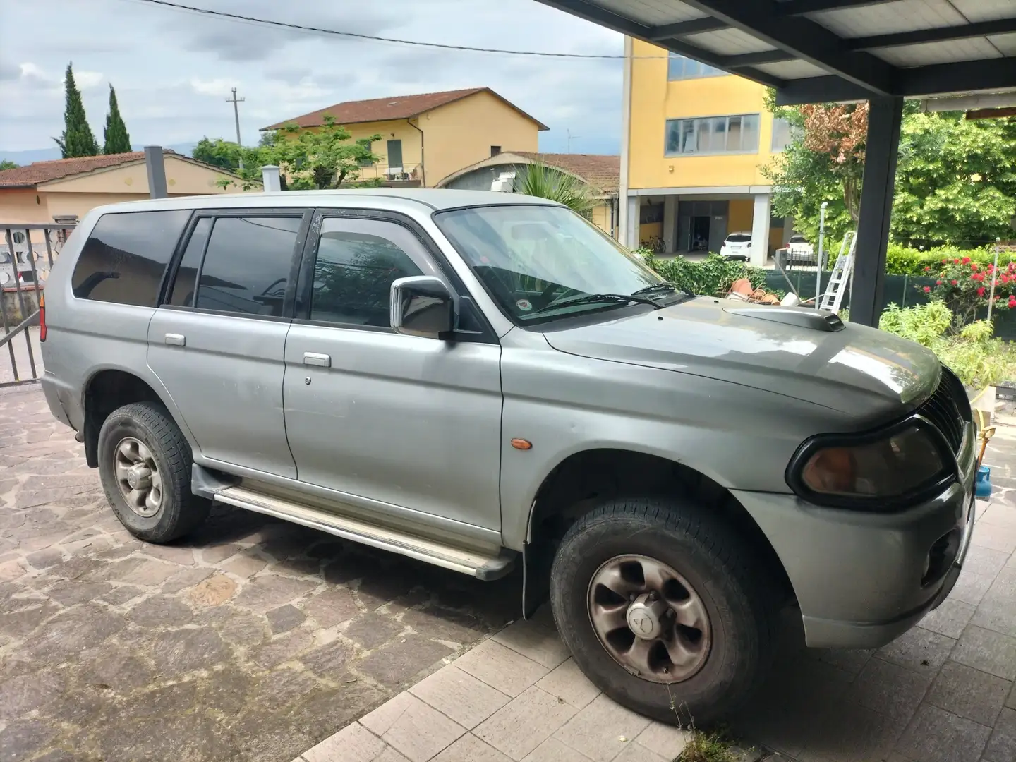 Mitsubishi Pajero Sport Wagon 2.5 tdi GLS - 1