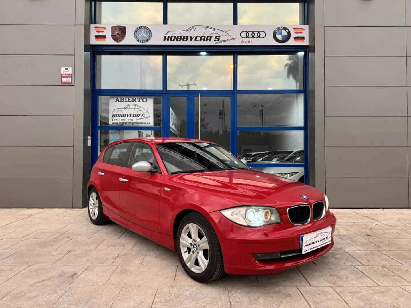 BMW 118 118d Rouge - 2