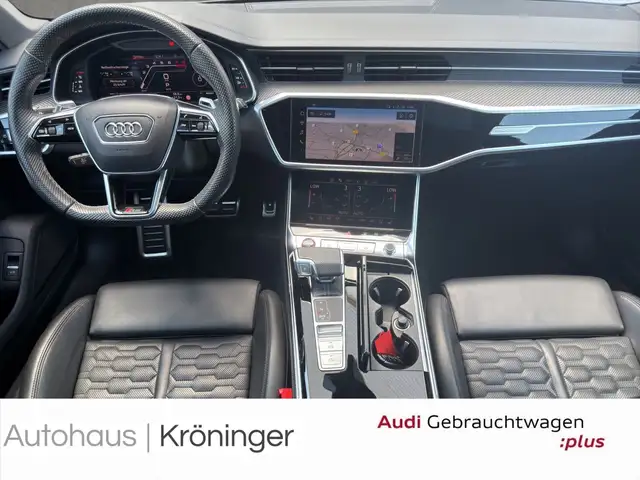 Audi RS6 Avant view 13