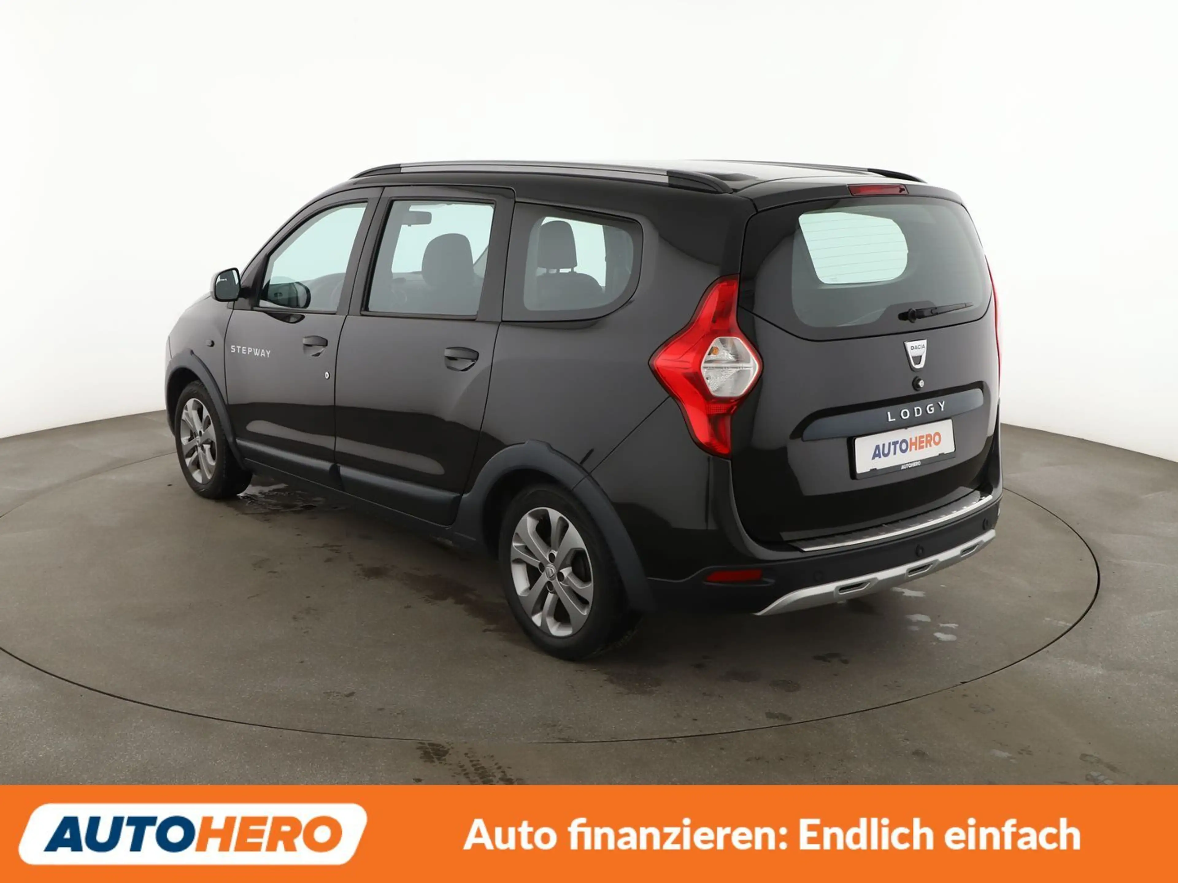 Dacia Lodgy 1.2 TCe Stepway*NAVI*PDC*SHZ*KLIMA*TEMPO* — photo 4