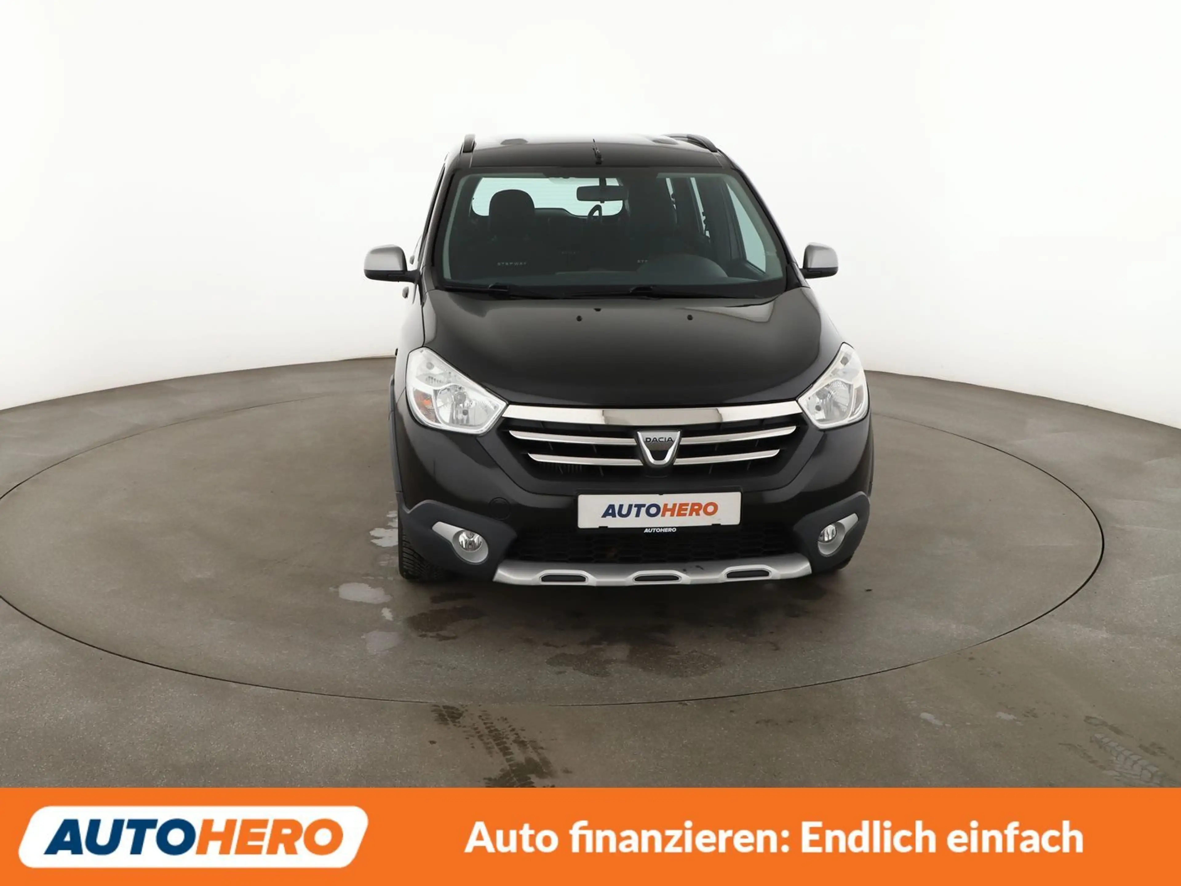 Dacia Lodgy 1.2 TCe Stepway*NAVI*PDC*SHZ*KLIMA*TEMPO* — photo 9