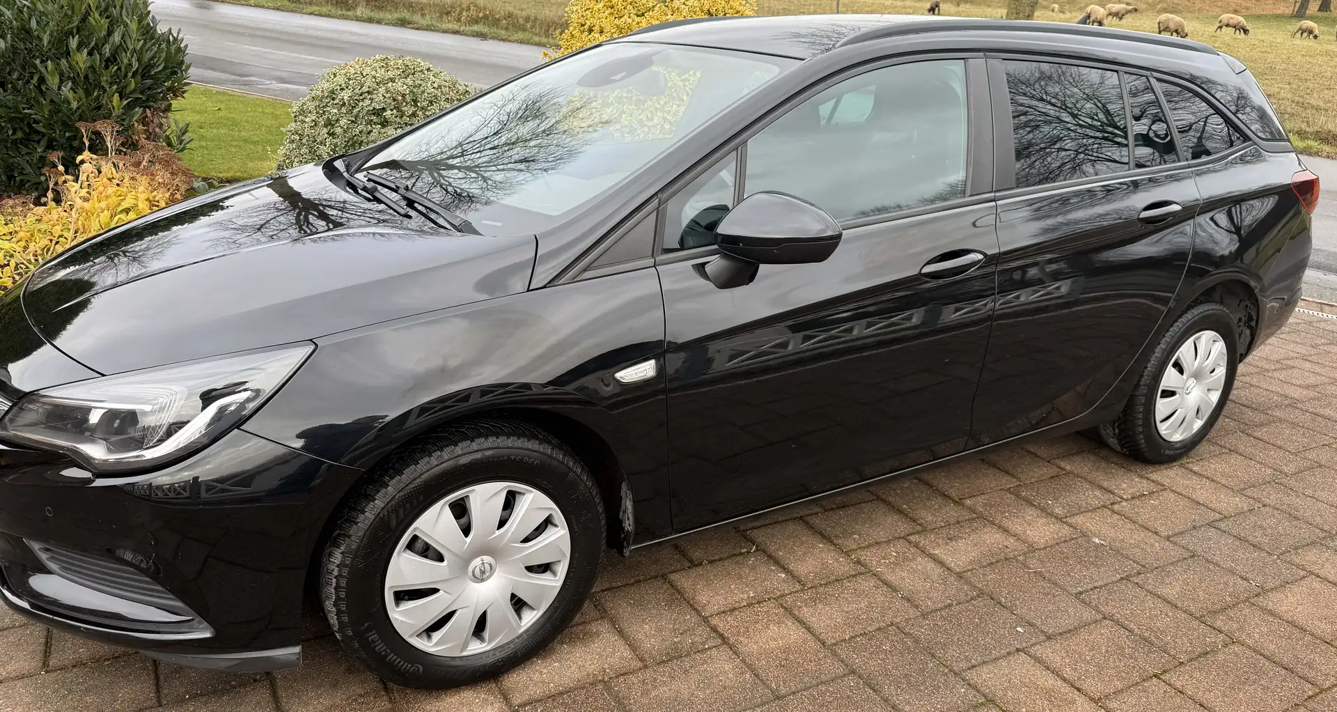 Opel Astra Astra 1.6 D (CDTI) Sports Tourer Business Schwarz - 2