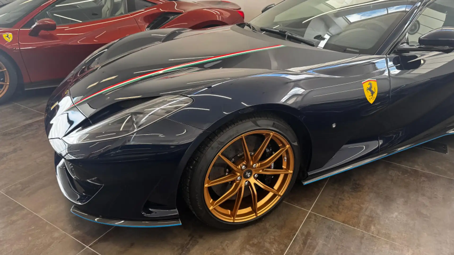 Ferrari 812 812 Superfast 6.5 DCT Azul - 2