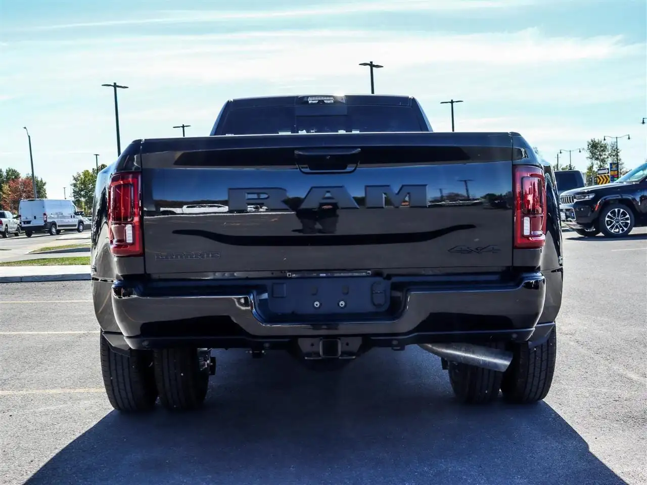 RAM 3500 снимка RAM 3500