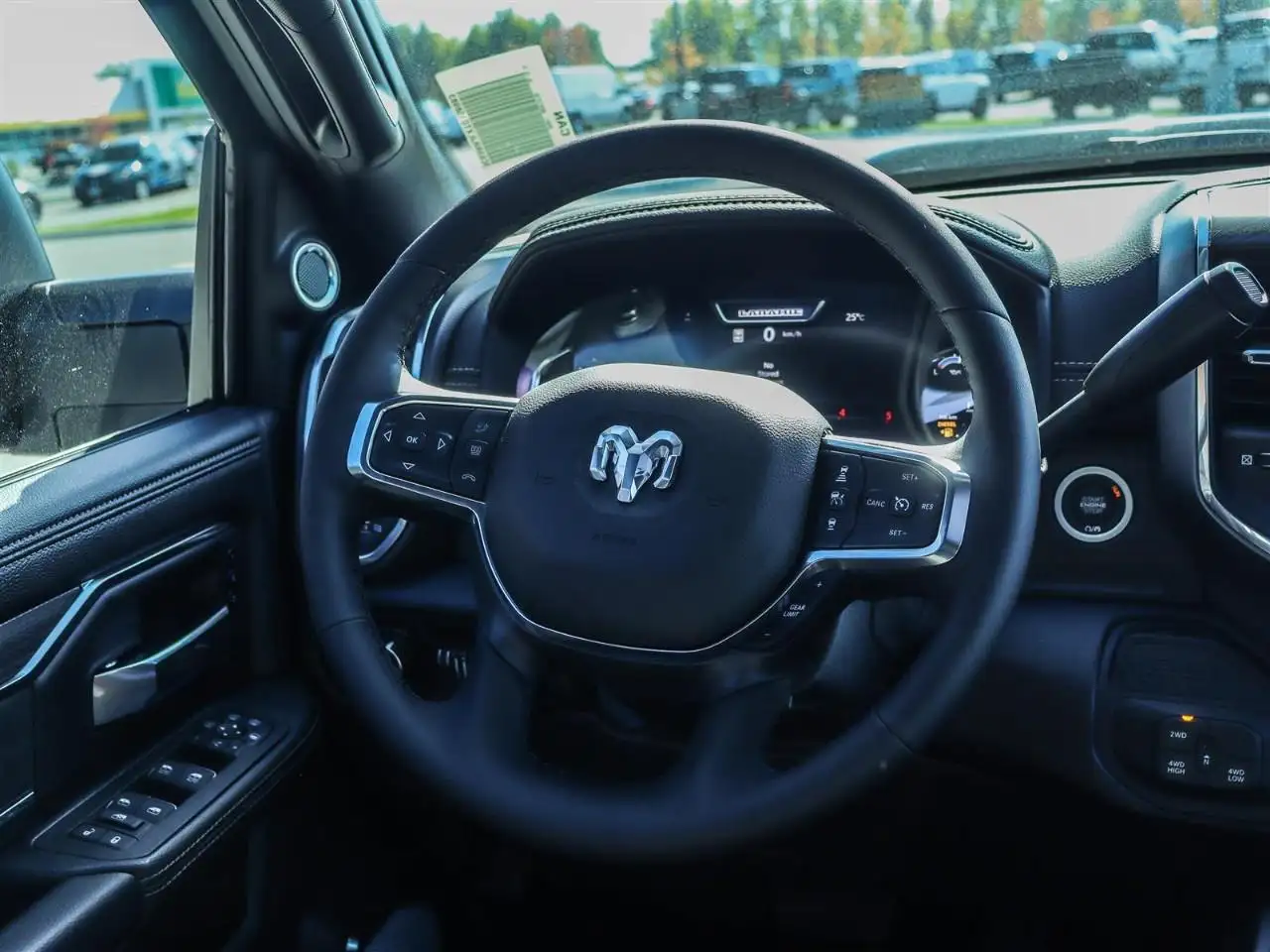 RAM 3500 снимка RAM 3500