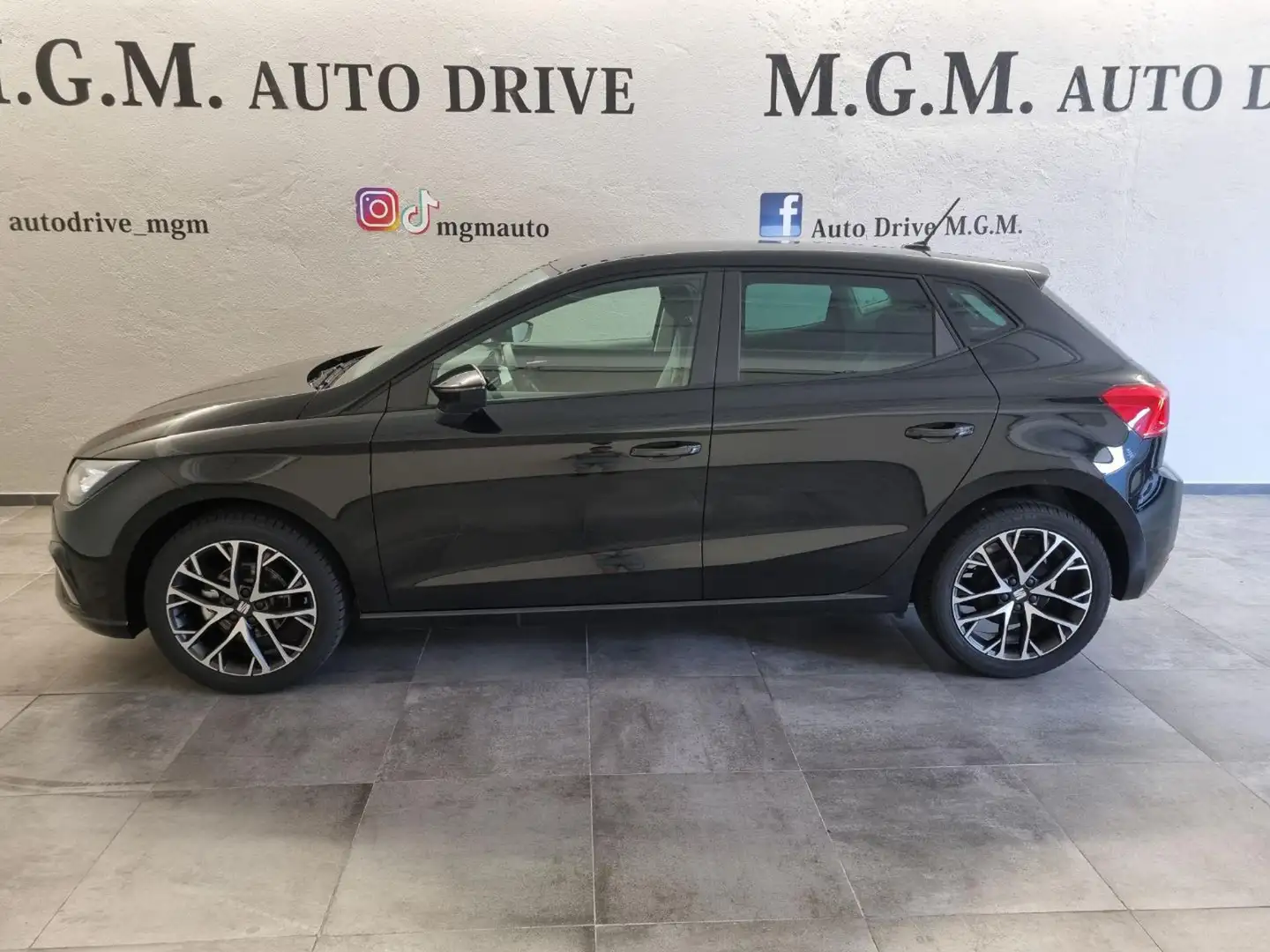 SEAT Ibiza 1.0 EcoTSI 95 CV 5 porte Black Edition Nero - 2