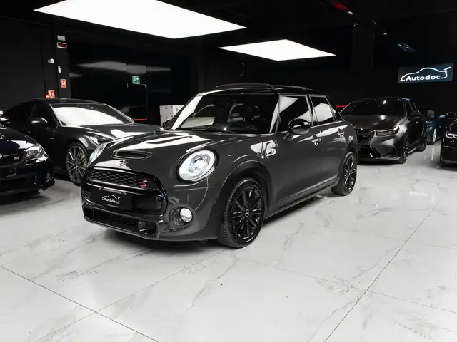 Mini Cooper Cooper main image