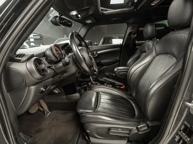 Mini Cooper Cooper view 8