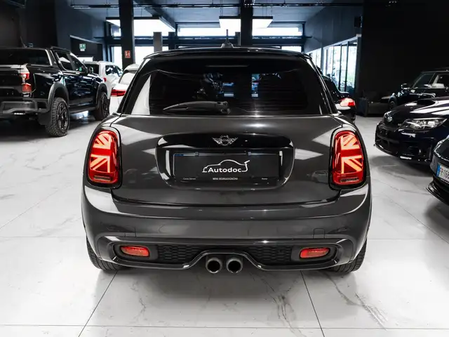 Mini Cooper Cooper view 5