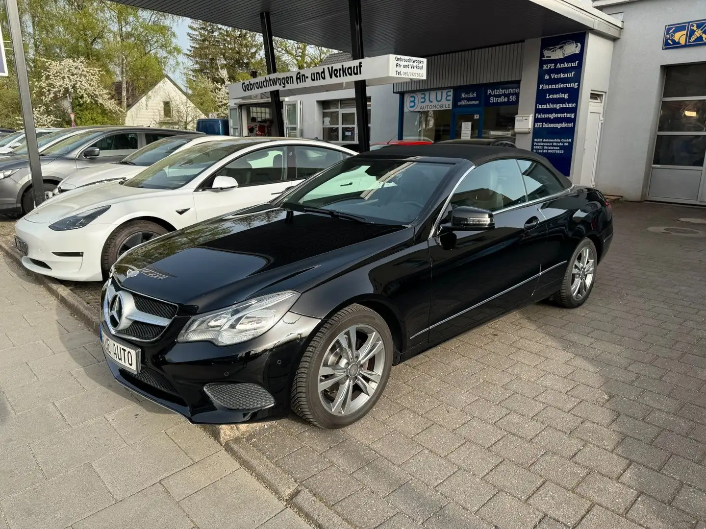 Mercedes-Benz E 220 d BlueTec Cabrio LED NAVI H&K Euro6 TÜV NEU Schwarz - 2