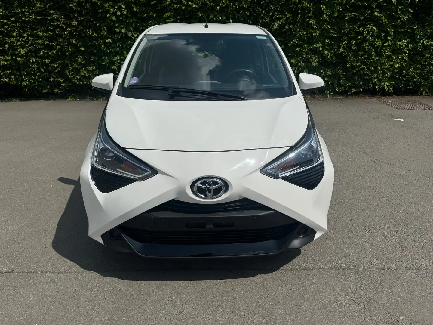 Toyota Aygo 1.0i VVT / AUTOMATIQUE / / CARPLAY / Blanc - 2