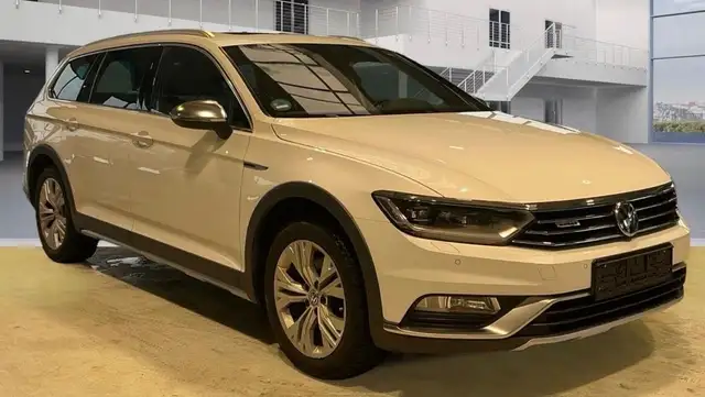 Volkswagen Passat Alltrack 4Motion Pano Standheiz. Digital