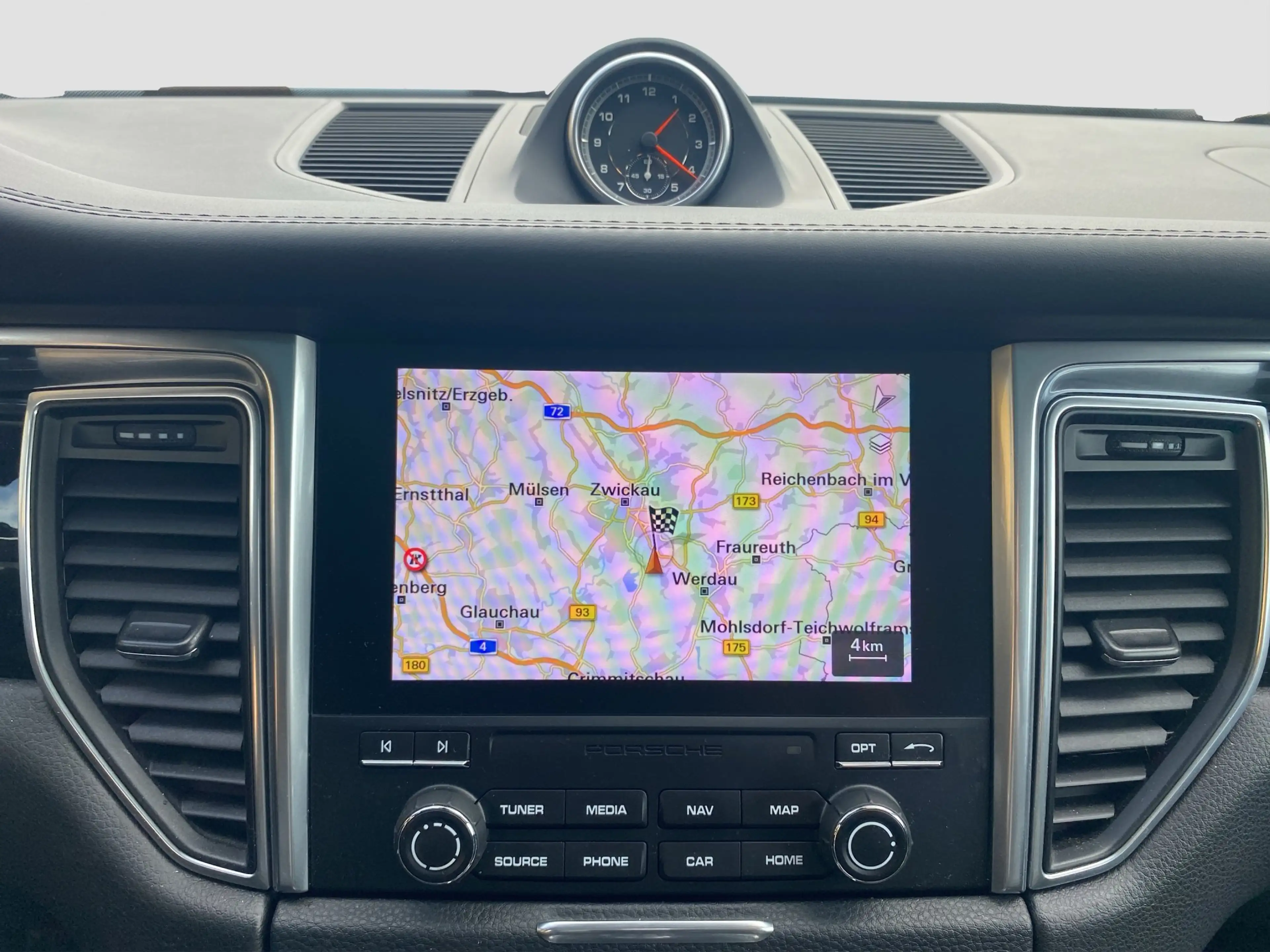 Porsche Macan GTS PDK Xenon Luft RFK Pano AHK Bose Tempo — photo 13