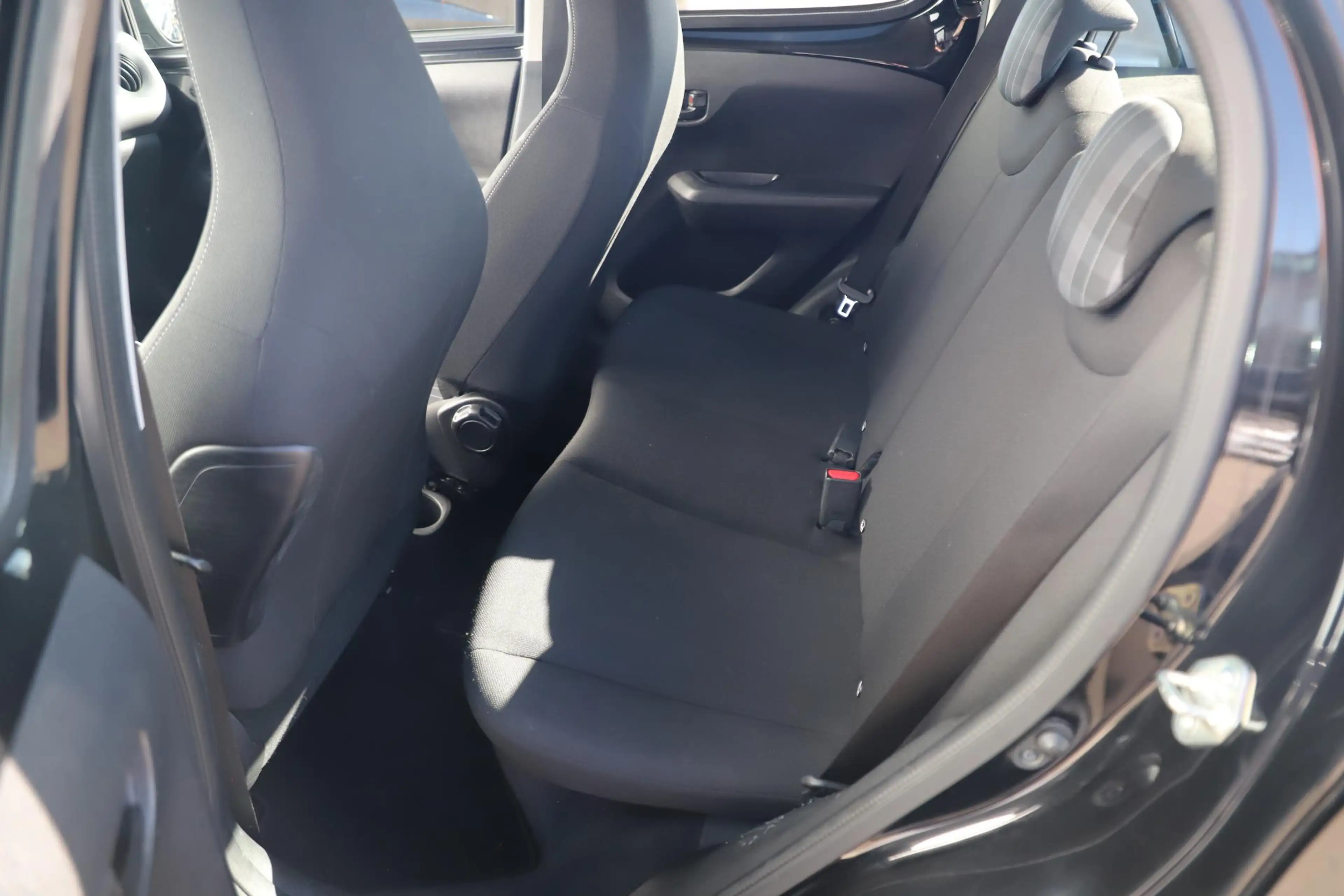 Peugeot 108 1.0 e-VTi Active Automaat Radio Bluetooth Airco LE — photo 7