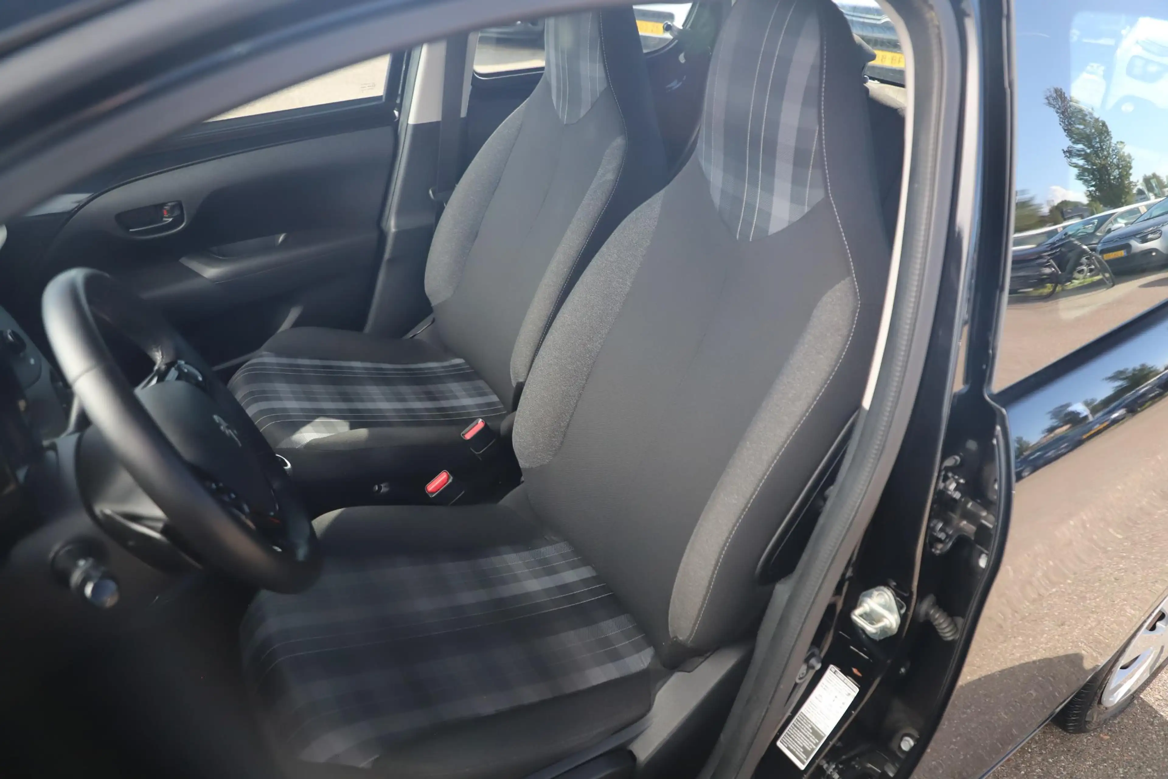 Peugeot 108 1.0 e-VTi Active Automaat Radio Bluetooth Airco LE — photo 6
