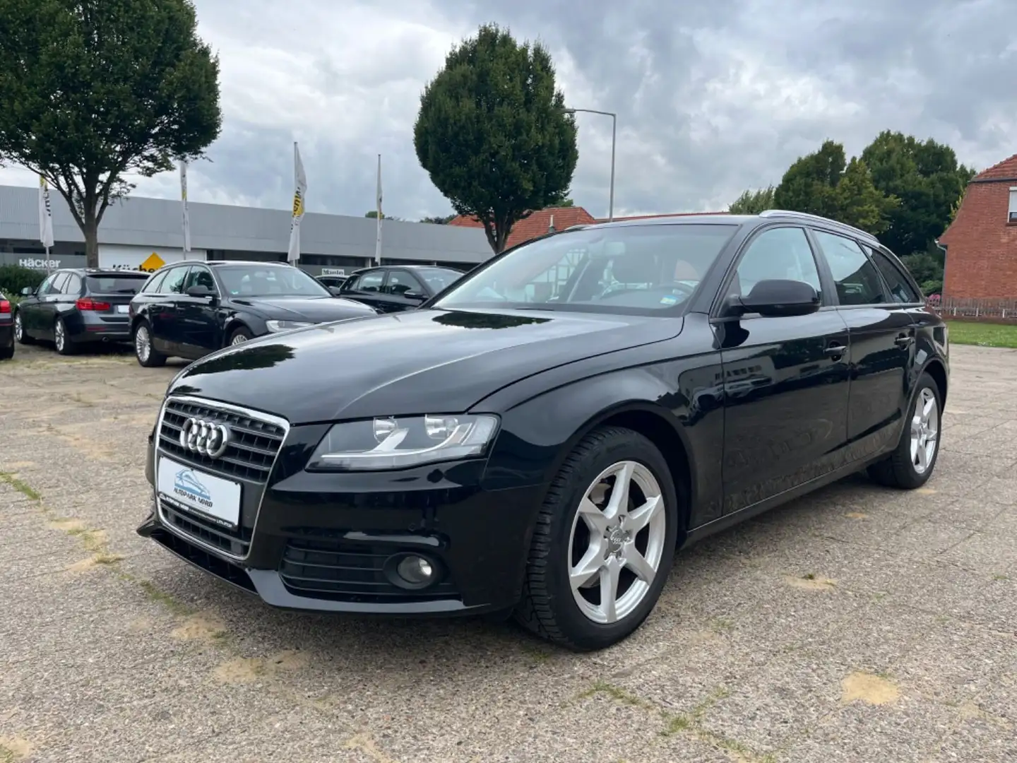 Audi A4 Avant 2.0 TDI TÜV Neu,Navi,Klima,Bluetooth Noir - 1