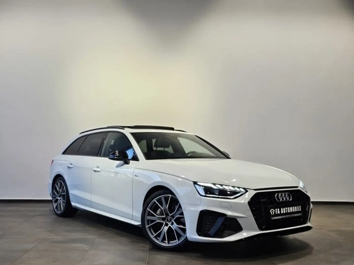 Audi A4 2x S Line Competition Pano Kamera Ahk 19" Weiß - 2