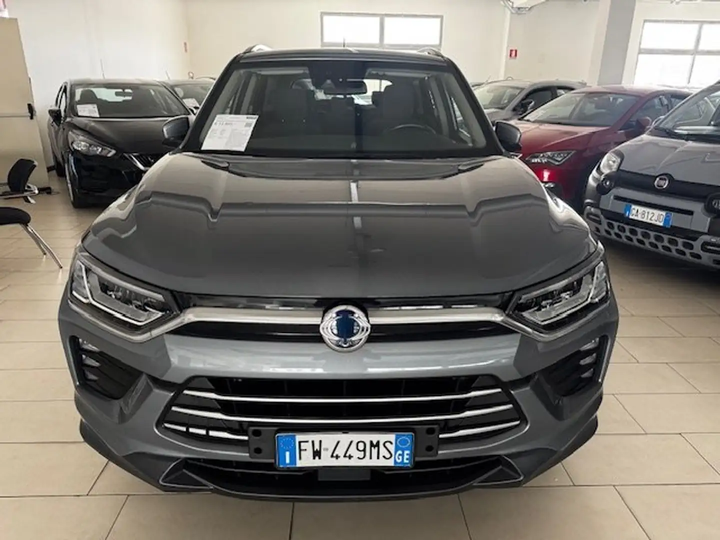 SsangYong Korando 1.5 gdi-t 163CV Dream 2WD Grigio - 2