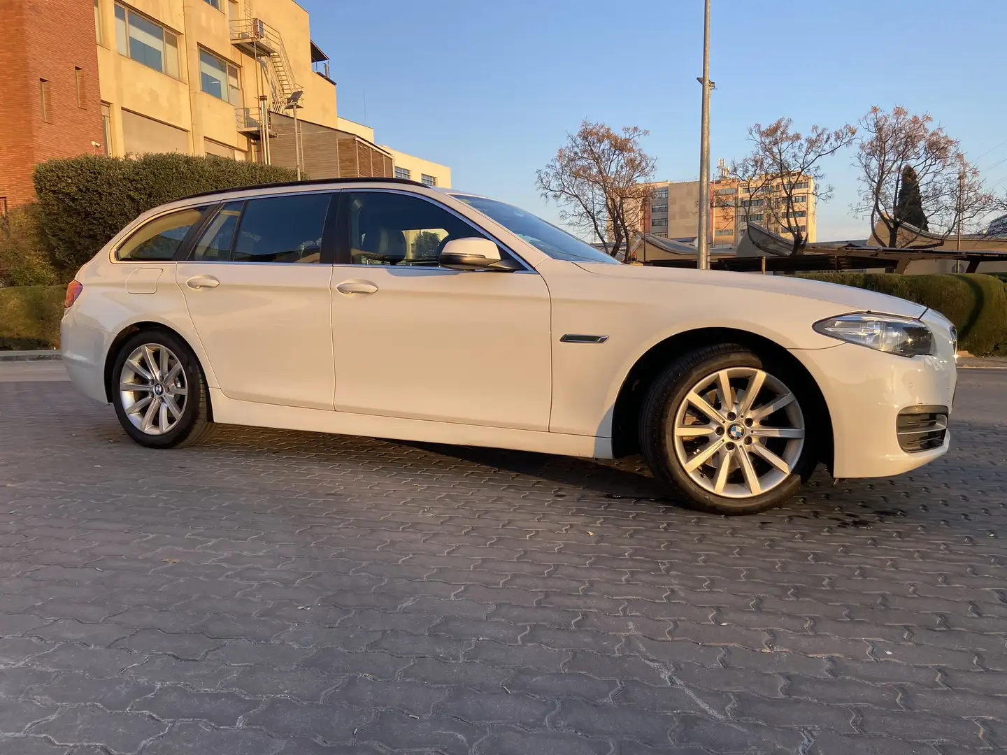 BMW 520 520dA Touring - 2