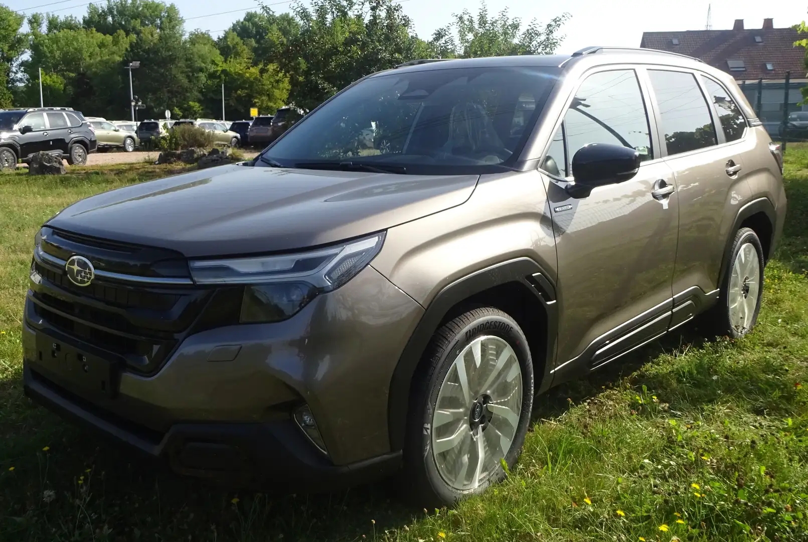 Subaru Forester 2.0ie Platinum 2025 Modell Bronzo - 1