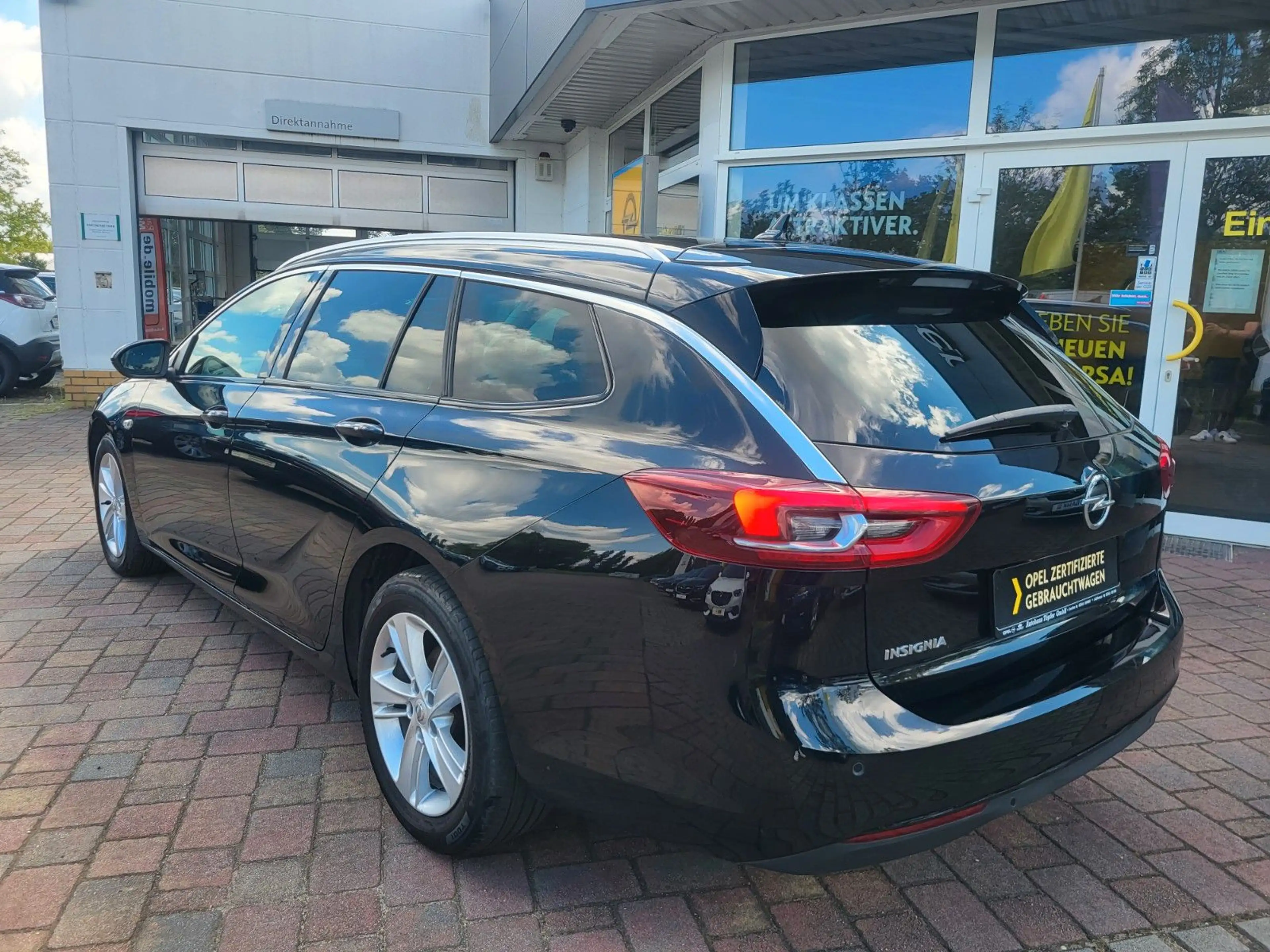 Opel Insignia B ST Premium "Innovation" Matrix-LED — photo 3