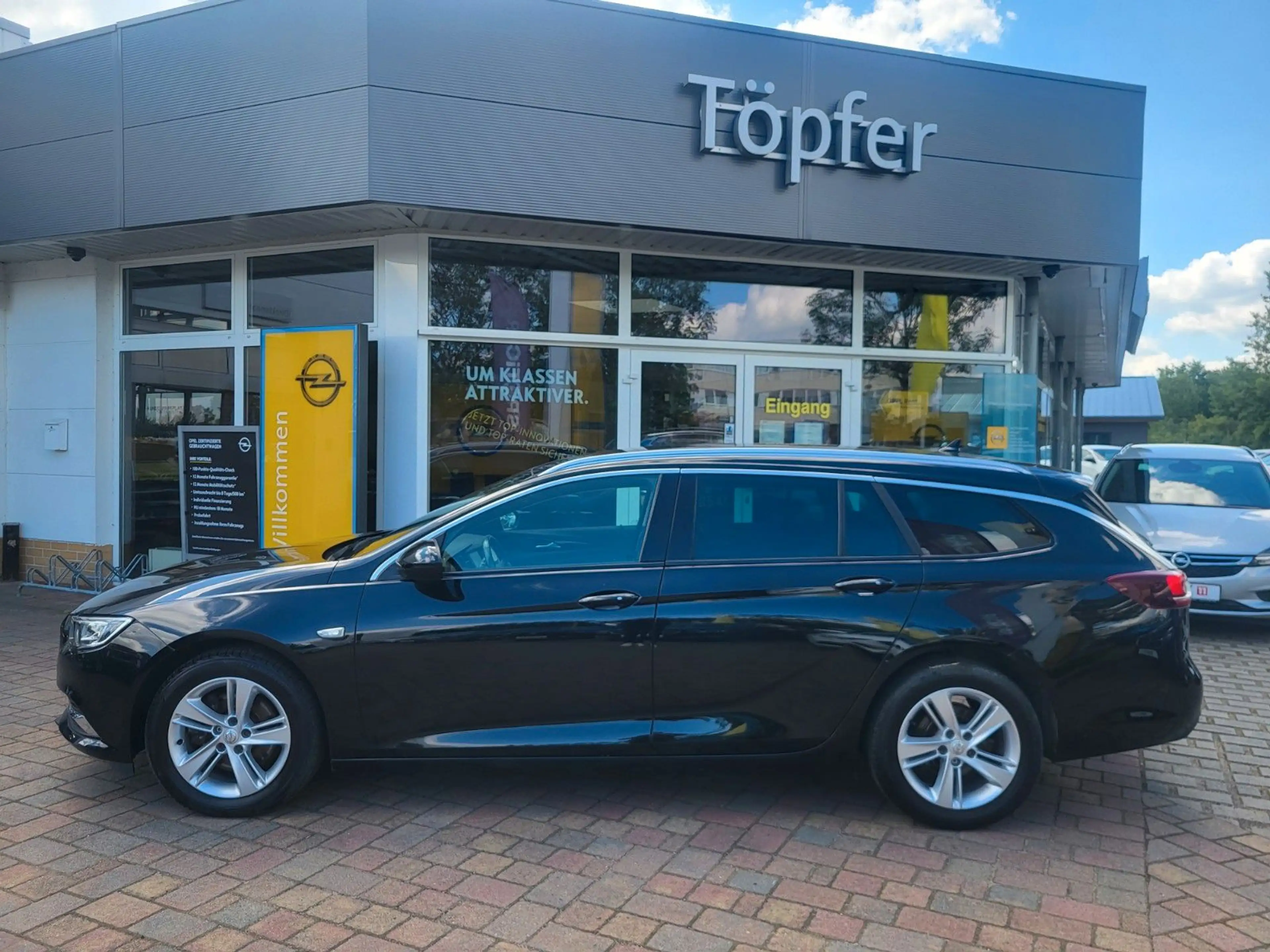 Opel Insignia B ST Premium "Innovation" Matrix-LED — photo 9