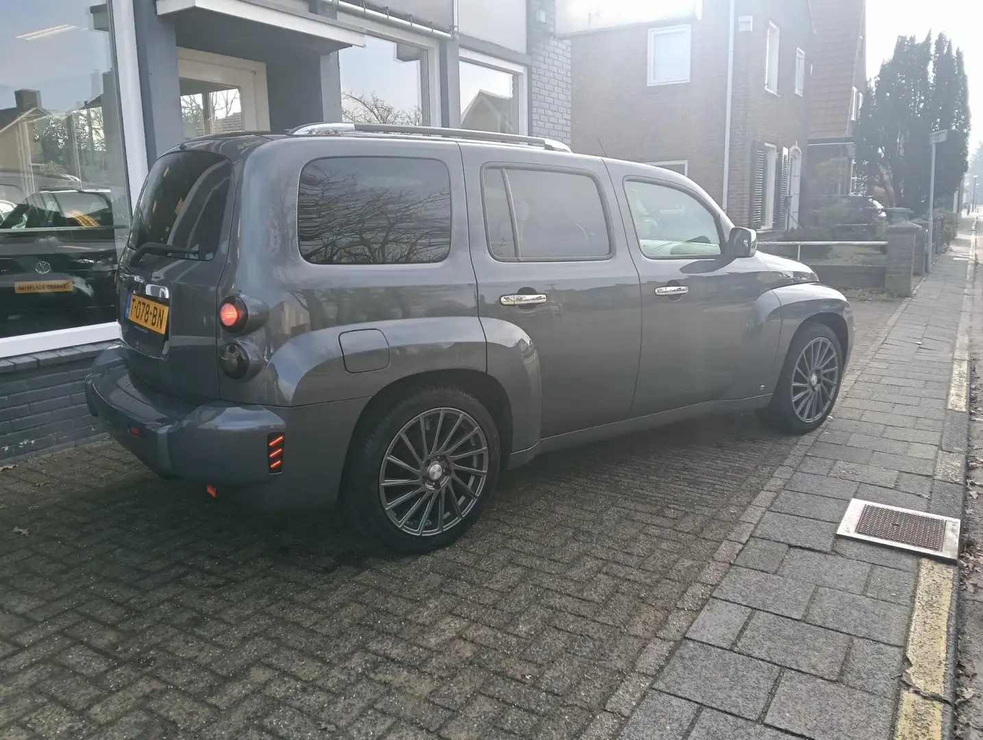 Chevrolet HHR 2.4 LT/ CRUISE/ AIRCO/ STOELVERW/ LEER/ USB/ 18 IN Grau - 2